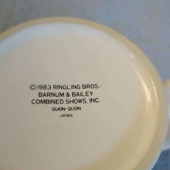 Vintage Barnum & Bailey mug - Picture 4 of 5